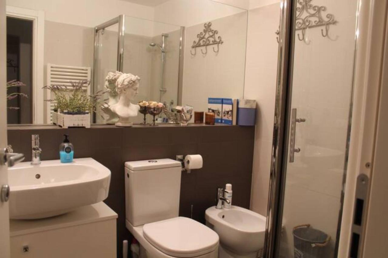 Cosy Flat In The Heart Of ฟลอเรนซ์ ภายนอก รูปภาพ