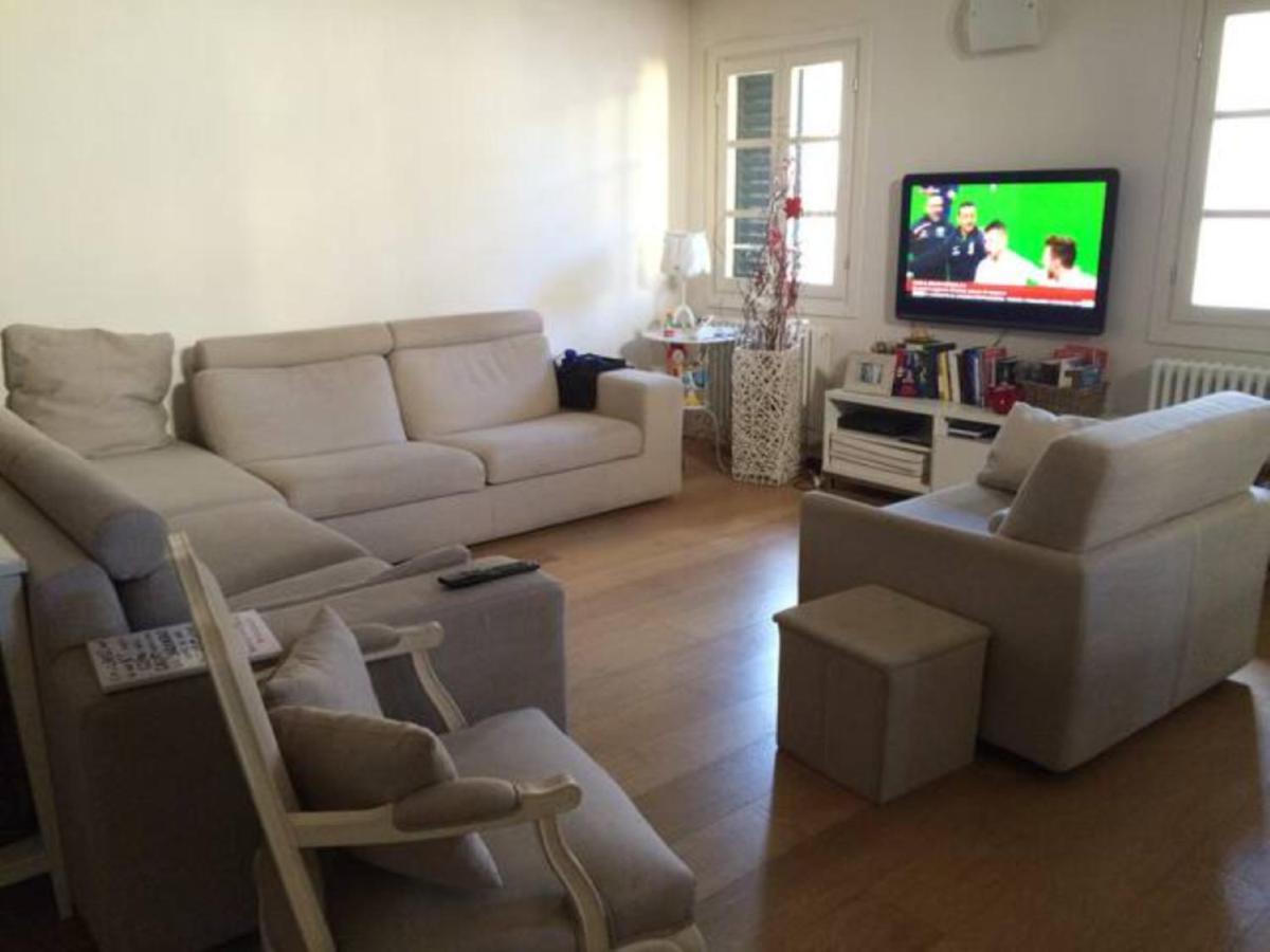 Cosy Flat In The Heart Of ฟลอเรนซ์ ภายนอก รูปภาพ